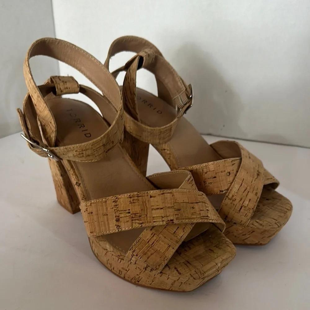 Torrid Women's Cork Platform Sandals - Size 7W - Wide Fit - Crisscross Straps